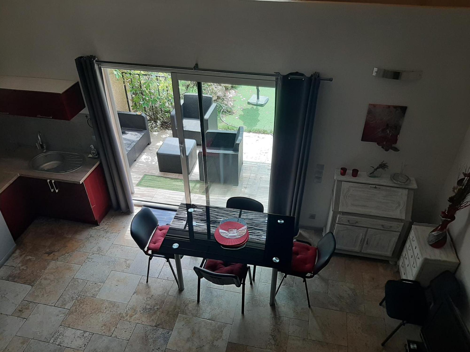Auriol Eclats Du Sud Hebergements "Les Lavandes" Ou "Les Romarins" Meubles De Tourisme Classes 3 Etoiles חדר תמונה