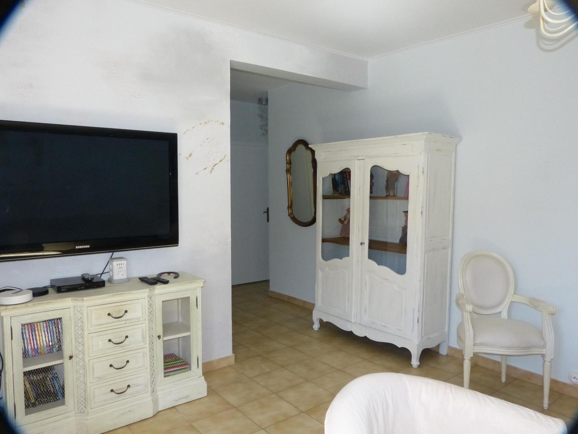 Auriol Eclats Du Sud Hebergements "Les Lavandes" Ou "Les Romarins" Meubles De Tourisme Classes 3 Etoiles חדר תמונה